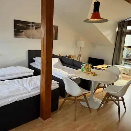 Apartamento Dachstudio Mit Balkon Pforzheim