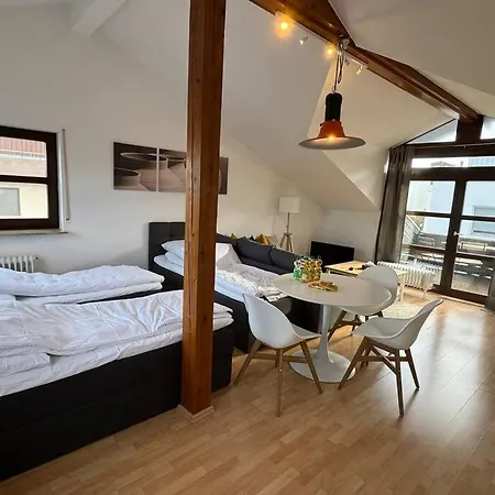 Dachstudio Mit Balkon Apartamento